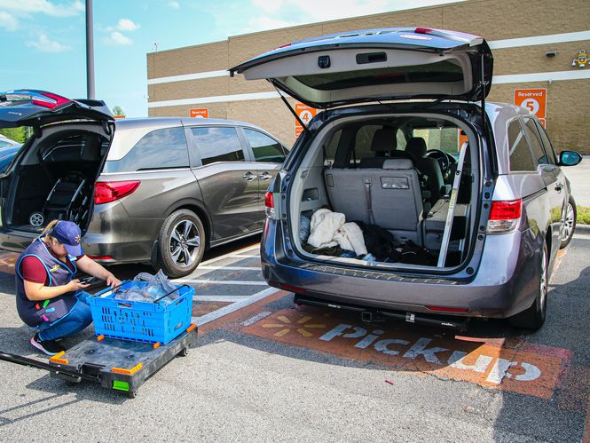 Using a grocery pickup service to help find more time in the day.